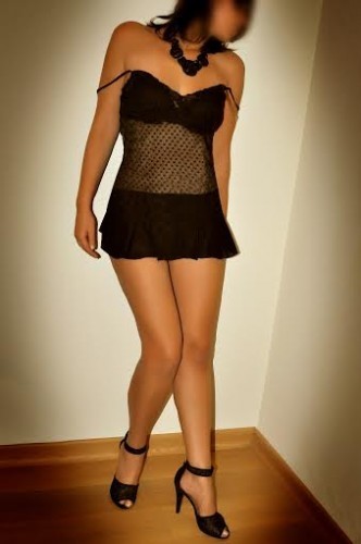 Eryaman Escort — Sınırlarını Bilen, Bakımlı ve Güler Yüzlü Bir Duruş